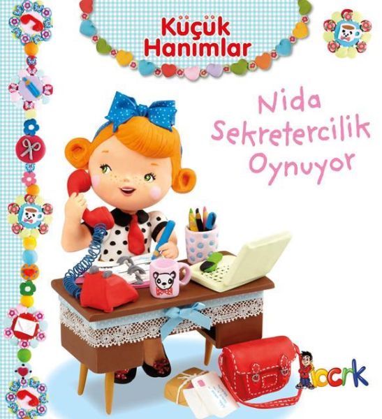 Nida Sekretercilik Oynuyor  Küçük Hanımlar