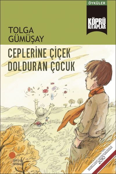 Ceplerine Çiçek Dolduran Çocuk